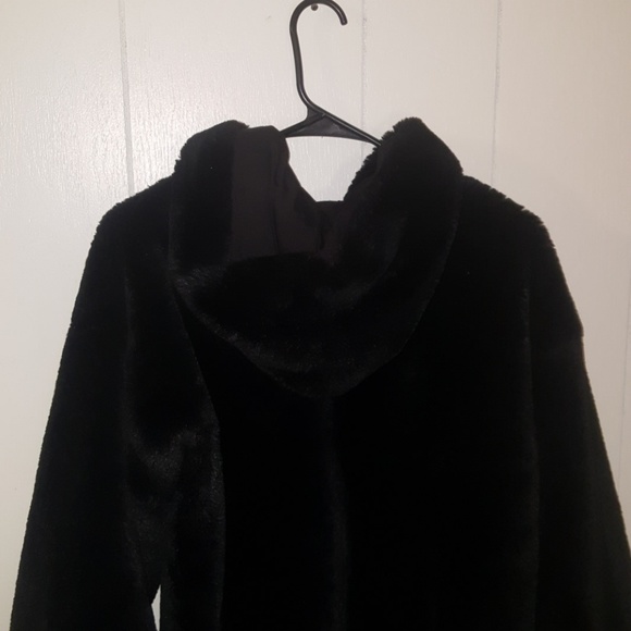 Forever 21 hooded faux fur coat - Picture 2 of 2
